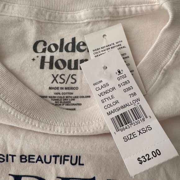 Golden Hour Aspen Skis Oversized T-Shirt - Picture 3 of 3